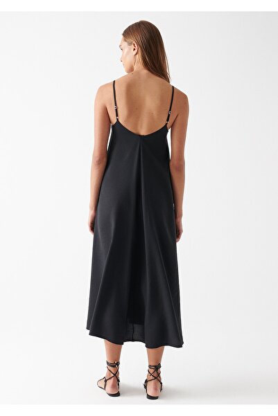 Mavi V Yaka Siyah Elbise 1310139-900