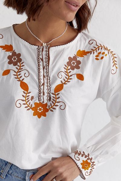 FEMELLE Women's New Season Embroidered Blouse