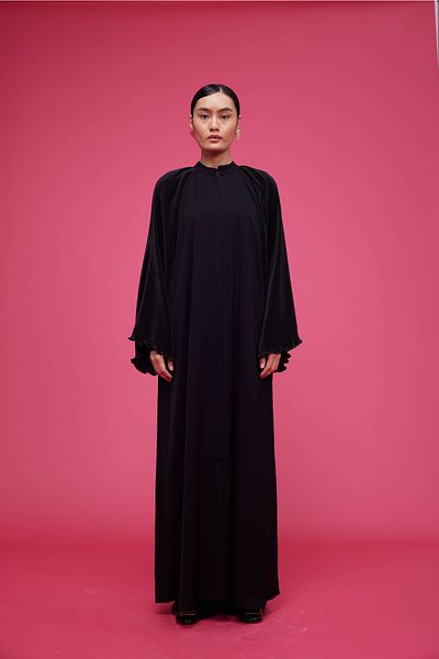 Nuum Design Pleated Sleeve Abaya Black