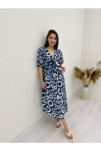 Laluvia Langes Kleid mit V-Ausschnitt, Bindeband und elastischer Taille