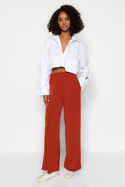 Trendyol Collection Stretch-Strickhose mit hoher Taille - Zimtfarbenes weites Bein, entspannte Passform TWOSS23PL00129