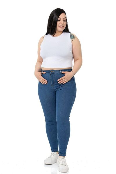 DISENTIS MODEST Plus Size Crew Neck Sleeveless Crop Viscose White Body