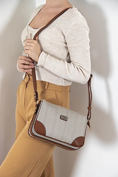 Silver Polo SİLVER POLO KADIN ÇAPRAZ ÇANTA 784 M132 33917 BEJ MAT TABA