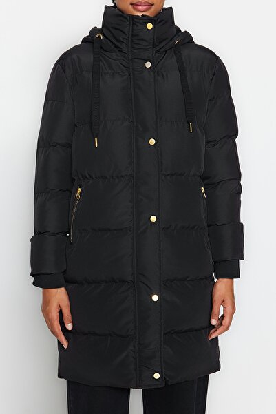 Trendyol Collection Černá vodoodpudivá bunda s kapucí TWOAW24MO00119