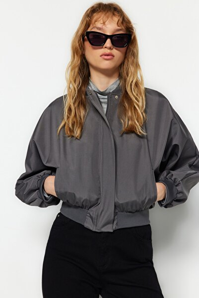 Trendyol Collection Vodotěsný anthrazitový oversize Bomberjacke - Kordelzug Detail, Twoss22Mo0099