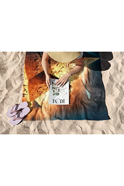 Essential Towel Madaline Lightweight and Sand-Repellent Beach Towel Produced with Microfiber Technology – 75x130 – 90x150 Cm