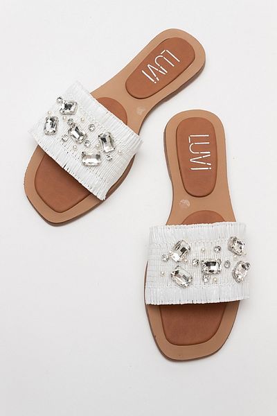 LuviShoes NORVE White Straw Stone Women's Slippers