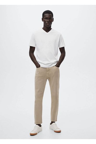 MANGO Man Basic-T-Shirt mit V-Ausschnitt