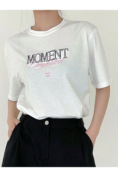AFROGİYİM Γυναικείο μπλουζάκι με εμπριμέ White Moment Comforted
