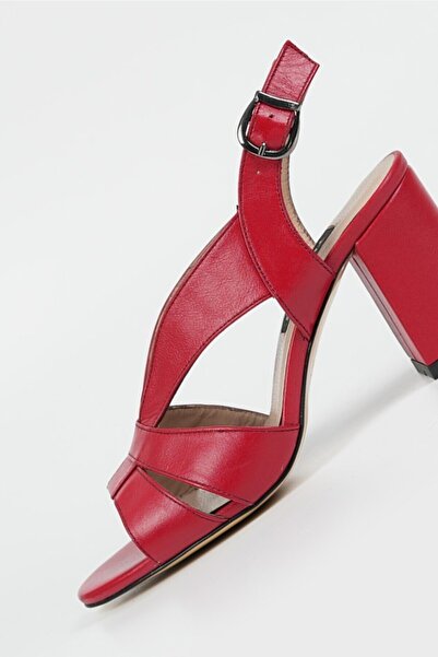 TUNAELLİ WOMEN'S RED GENUINE NATURAL LEATHER HEELED SANDALS, NUMBER 35-40