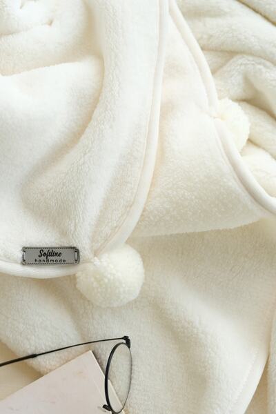 cakka Wellsoft Plush Pompom Single Tv Blanket |   Ecru
