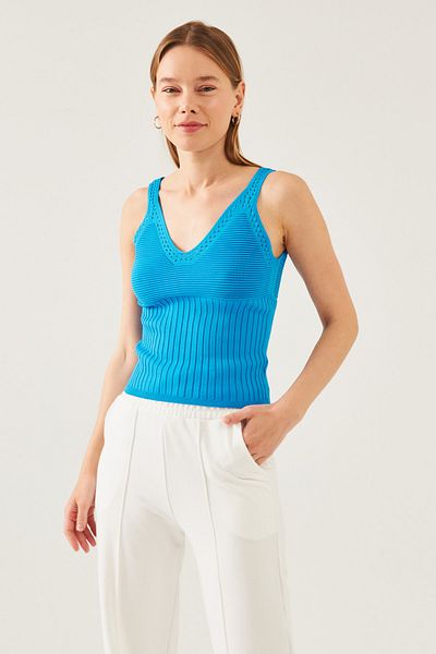 schlank Bluză de tricot pentru atletă de vară, albastră, fără mâneci, cu bretele, cu detalii în talie și guler