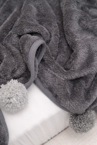 cakka Wellsoft Peluş Ponponlu Tek Kişilik Tv Battaniyesi | Antrasit