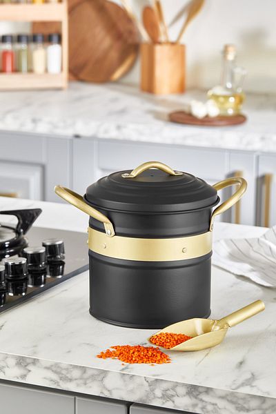 The Mia Galvin Pulses Bucket Black Gln0066