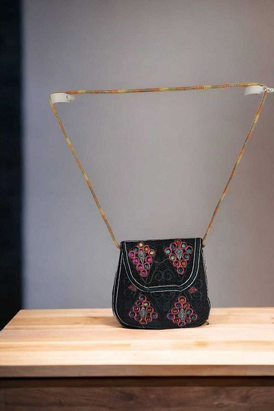 to COSMOS Stone Hand Embroidered Special Design Red Sequined 100% Cotton Mini Shoulder Bag 133