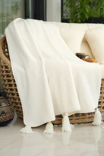 cakka Wellsoft Plush Tasseled Single Person Tv Blanket |   Ecru