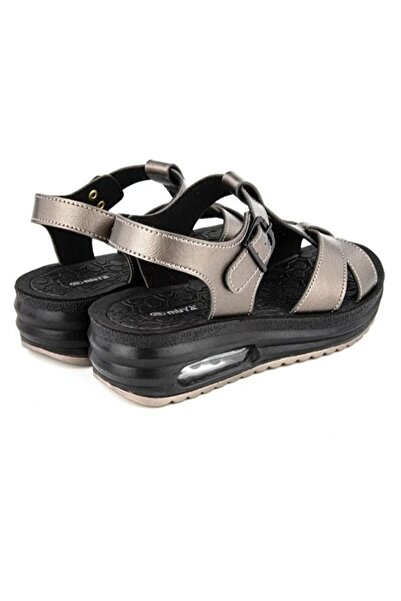 Muya Reeves Cross-Strapped Anatomical Air Max Sole Wet Floor Women's Sandals