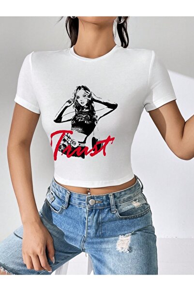 Jose Clothing Γυναικεία λευκή εμπριμέ κοντομάνικη μπλούζα που εφαρμόζει στο σώμα