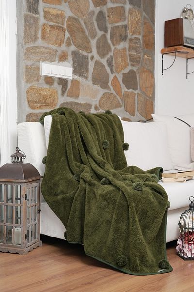 cakka Wellsoft Plush TV Blanket/Pompom Blanket