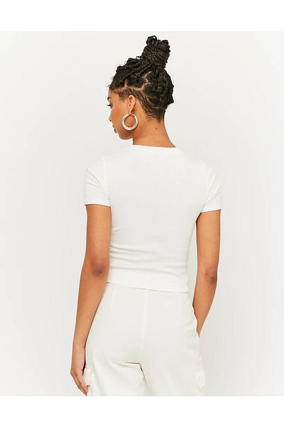 Jose Clothing Λευκό εμπριμέ γυναικείο Crop Top - Κοντομάνικη μπλούζα που εφαρμόζει στο σώμα