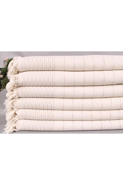 Kayra Export مفرش سرير مزخرف من القطن بيكيه باللون البيج الفاتح مقاس 230 × 245 سم