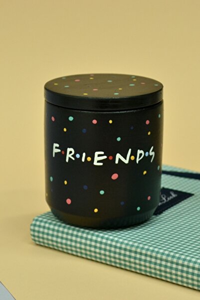 Bi' Dolu Dükkan Friends Mum - Kapaklı Kutuda Kokulu Dekoratif Soya Mumu - Fri...