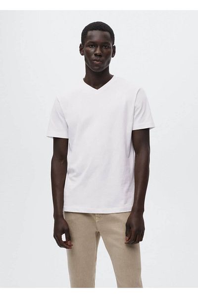 MANGO Man Basic-T-Shirt mit V-Ausschnitt