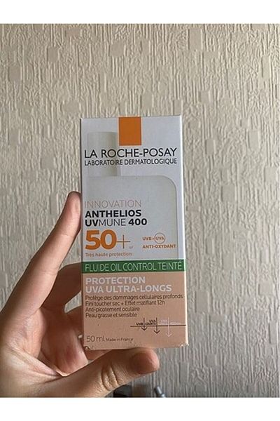 La Roche Posay 50 ml Oil Control Fluid - Face Sunscreen, For Oily, Black and Sensitive Skin