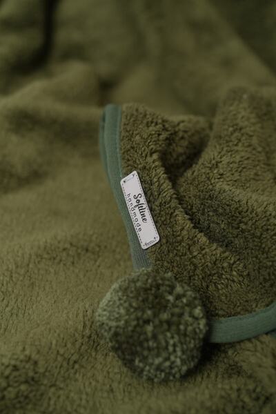 cakka Wellsoft Plush Pompom Single Tv Blanket | Khaki