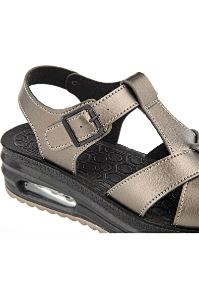 Muya Reeves Cross-Strapped Anatomical Air Max Sole Wet Floor Women's Sandals