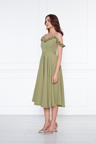 Bidoluelbise Kadın Ayarlanabilir Askılı Yaka Fırfır Detay Dokuma Kumaş Pileli Kloş Midi Boy Abiye Elbise