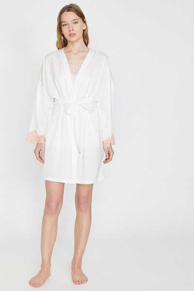 Koton Ecrufarbenes Nachthemd für Damen mit Textdruck