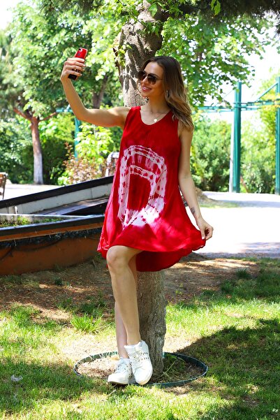 YILSOY TEKSTİL Κόκκινο στρογγυλό μοτίβο κοντό φόρεμα με καμπάνα - 4133