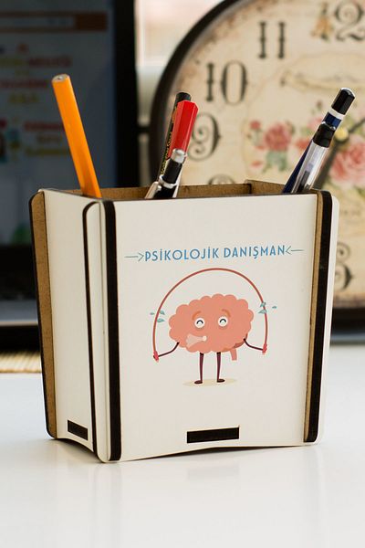 Hediyelen Psychological Counselor Pen Holder