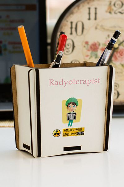 Hediyelen Radiotherapist Pen Holder