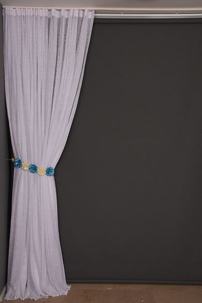 AKÇA TEKSTİL Striped Model Off White Color Single Wing Ready Planted Pleated Background Curtain 300*260 Cm