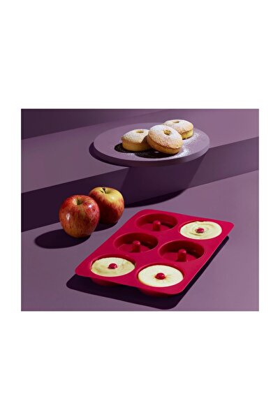 Tchibo 108836   Model Silicone Baking Mold