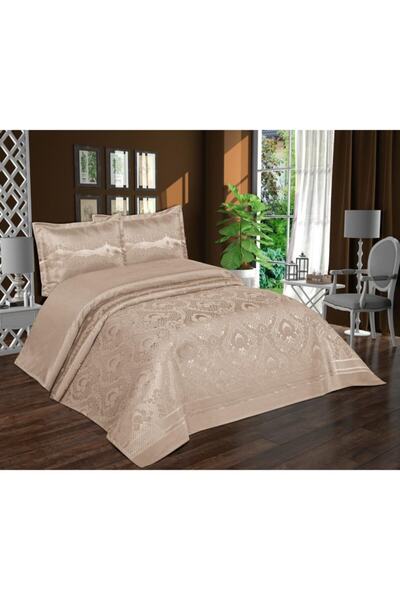 Viven Jakarlı Yatak Örtüsü