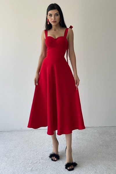 lovebox Atlas Fabric Mellkassal töltött csipkepántos Midi hosszúságú kiszélesedő vágott piros estélyi ruha 166