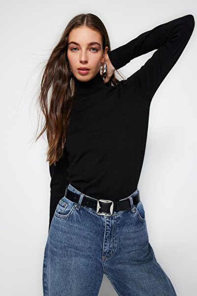 Trendyol Collection Schwarzer Premium-Garn-/Spezialgarn-Strickpullover im Mercerized-Look TWOAW24KZ00143