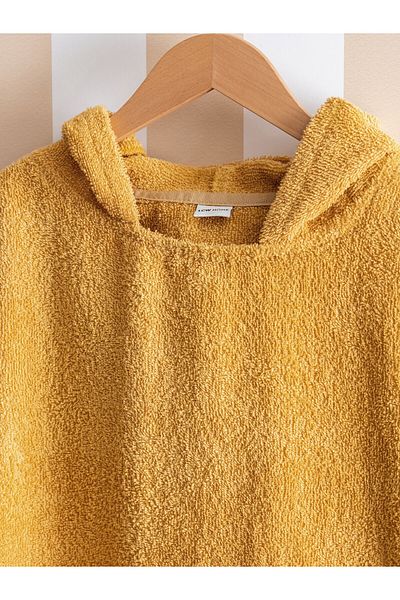LC Waikiki Einfarbiger Poncho-Kinderbademantel mit Kapuze