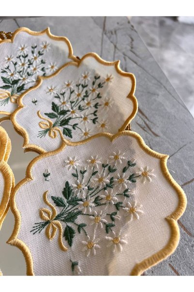 Nakışkonsept غطاء صينية مطرز بنمط ديزي ومنديل تقديم القهوة مكون من 6 قطع