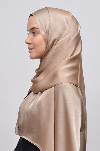 Altobeh Janjan Shiny Satin Textured Hijab Βραδινό Φόρεμα Chiffon Shawl-μπεζ