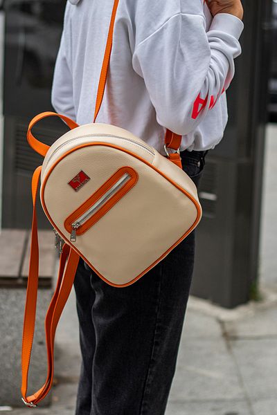 Garbalia Γυναικείο σακίδιο πλάτης Oslo Beige Orange με λεπτομέρεια διπλής εσωτερικής τσέπης και εξωτερική θήκη με φερμουάρ