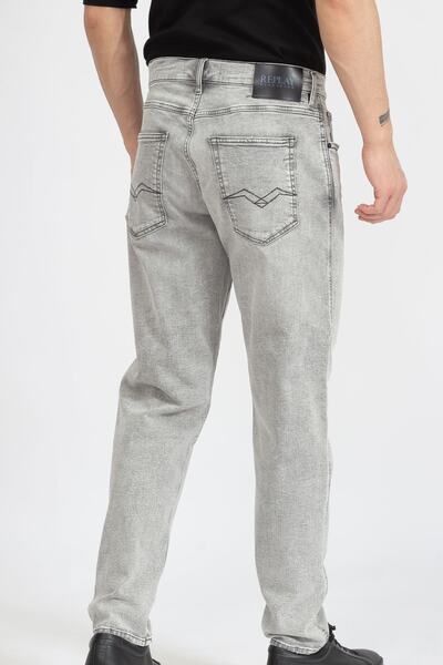 Replay Sandot Relaxed Tapered Erkek Jean PantolonM1030000573BW42