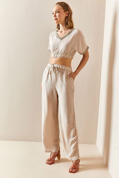 XHAN Beige V-Neck Textured Crop Suit 3YXK8-47341-25