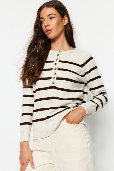 Trendyol Collection Stone Button Detailed Crew Neck Sweater TWOAW24KZ00198