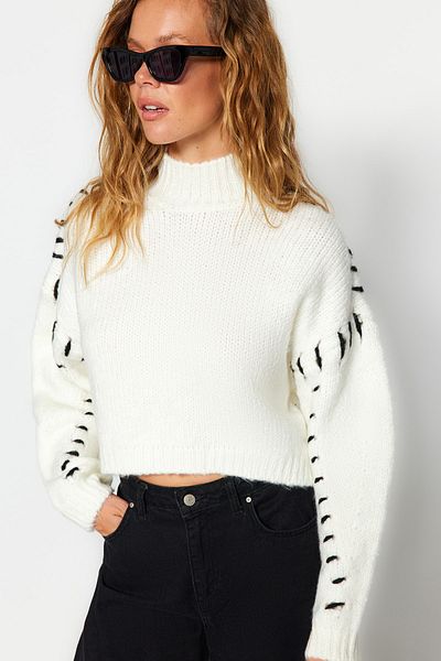 Trendyol Collection Soft Textured Ecru Crop Knitwear Sweater - Yarn Detailed Twoaw24Kz00633