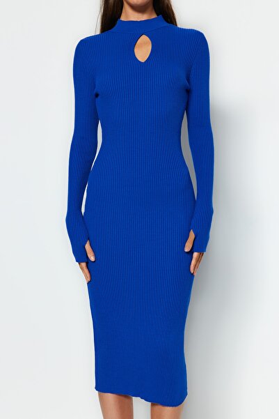 Trendyol Collection Saks Midi Knitwear Okno/Vystřihovací šaty TWOAW23EL00035