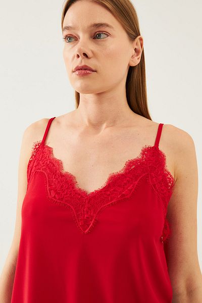 schlank Women's Red String Strap Lace Blouse